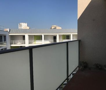 Appartement 1 pièces 38m2 MARSEILLE 7EME 559 euros - Photo 1