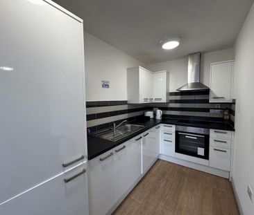 Studio to rent - Photo 6