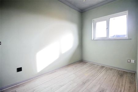 2 bedroom maisonette to rent - Photo 2