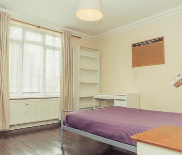 4 bedroom terraced house to rent - Photo 3