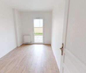 Location Appartement 3 pièces 61 m2 à Le Coudray - Photo 3