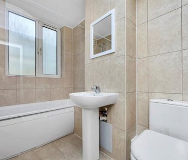 4 bedroom maisonette to rent - Photo 4