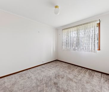 18 Mcmaster Court, Pakenham VIC 3810 - House For Rent | Domain - Photo 6