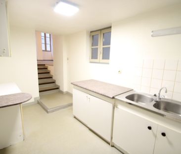 Location Appartement 2 pièces 74m² BESANCON 25000 - Photo 2