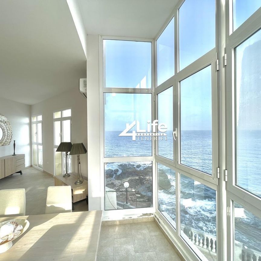 SPACIOUS BEACHFRONT PENTHOUSE - Photo 1