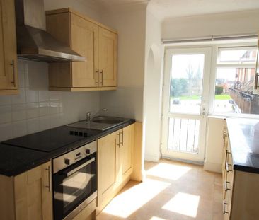 3 bedroom maisonette to rent - Photo 5