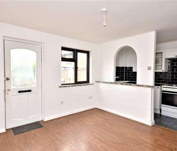 Herongate, Shoeburyness, Essex, SS3 - Photo 2