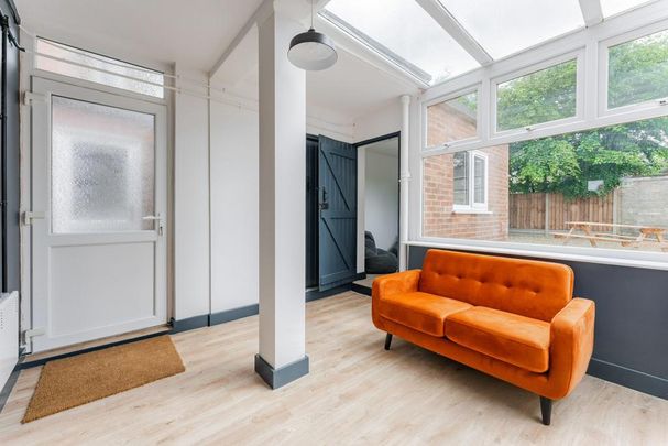 5 bedroom house to rent - Photo 1