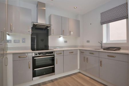 2 bedroom apartment to rent - Photo 4