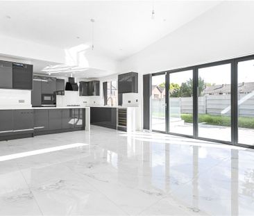 Langford Close, Guildford, GU3 3FQ - Photo 6