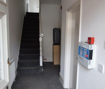 Canterbury Road - Photo 4