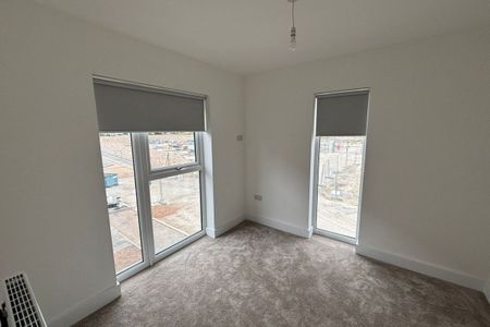 Maple Wood Close - Photo 2