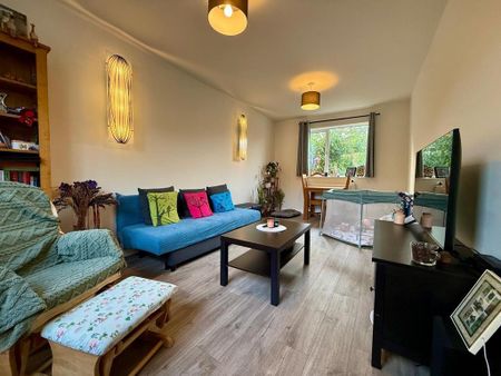 3 bedroom terraced house to rent - Photo 3