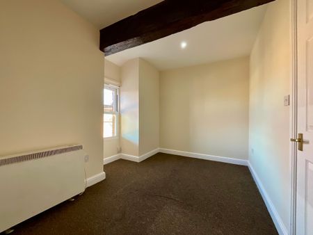 2 bedroom Mid Terraced House to let - Photo 4