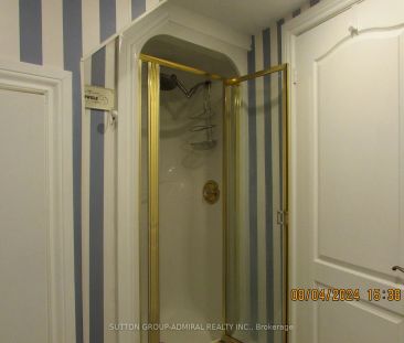 Detached Home For Lease | N9237422 - Photo 6