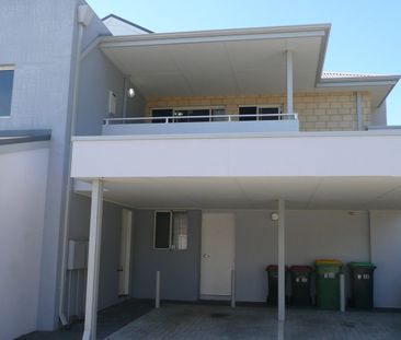 PROPERTY WITH A VIEW - Photo 5