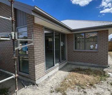Brand new 3 bedroom House, Flexible terms - Photo 2