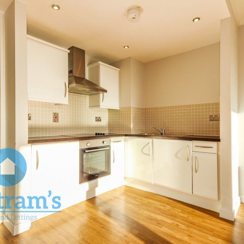 1 bed Apartment for Rent - Photo 1