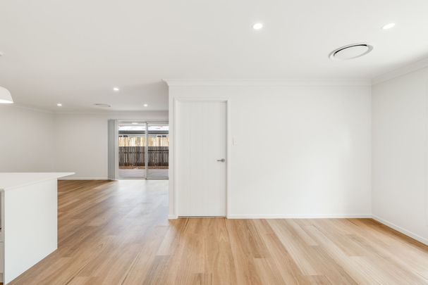 Brand-New 3 Bedroom Home in South Toowoomba - Photo 1