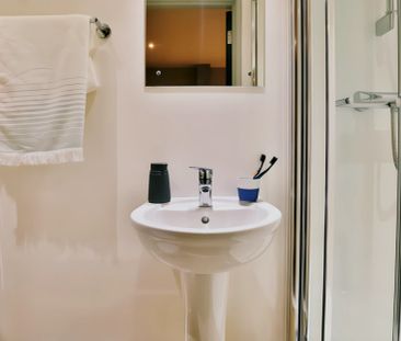 Classic Smaller Studio - Photo 4