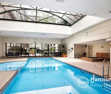 Iconic 'The Grand' - Furnished - Electricity & Cold Water usage Inc... - Photo 3