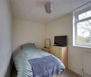 Clare Close, Mildenhall, Bury St. Edmunds, Suffolk, IP28 - Photo 4