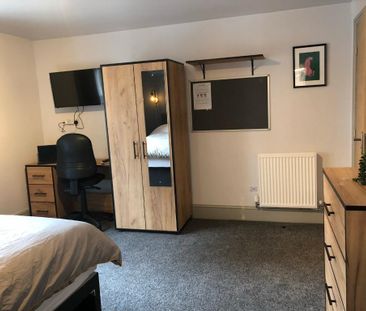 16 bedroom flat to rent - Photo 5