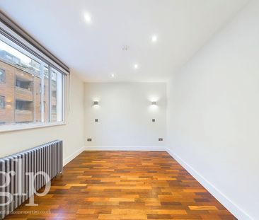 2 Bedroom Flat, Earlham Street, Covent Garden, WC2H - Photo 5
