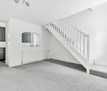 2 Bedroom - Magdalen Mews, St. Johns Street - Photo 2