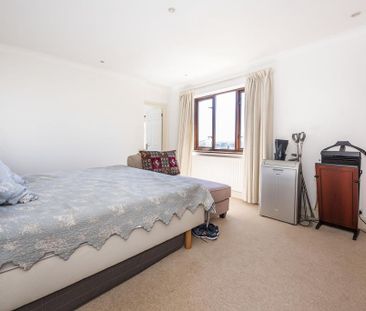 5 bedroom detached house to rent - Photo 6