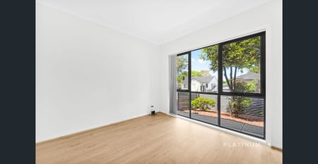 Spacious with Minimal Maintenance - Photo 3