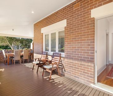 2 Merrenburn Avenue, Naremburn NSW 2065 - House For Rent | Domain - Photo 1