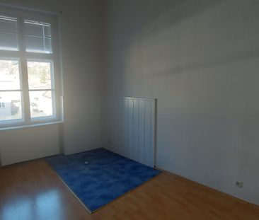 3-ZIMMER ALTBAUMIETWOHNUNG IN KREMS - Photo 2