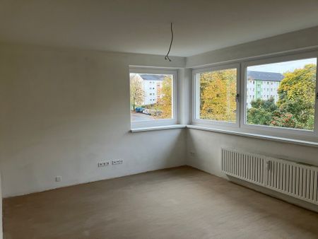 Großes Wohnzimmer und sonnige Loggia – Ihr perfektes Zuhause in Fallersleben - Photo 3
