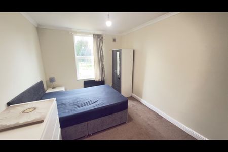 Studio Flat, Bulmershe Road, RG1 - Photo 3