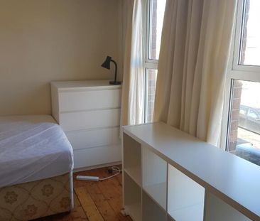 52 Edinburgh Street, Lisburn Road, Belfast, BT9 7DS - Photo 3