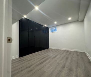 For Lease - 23 Argonne Crescent, Toronto, Ontario - Photo 2