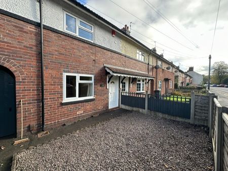 Stunning 2 bedroomed mid town house close to town centre, UHNM, A500, M6 and rail links with private parking for 2 cars - Photo 2