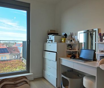 Stijlvol appartement met ruim zonneterras in Park Van Damme te Eeklo! - Foto 5