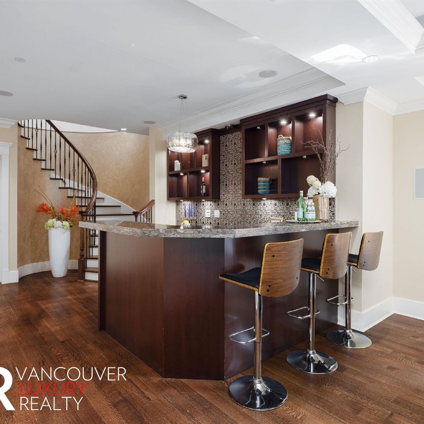 House in Vancouver West Side, BC - Photo 1