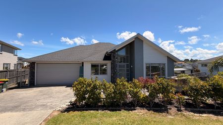 4 Bedrooms on Maka Terrace - Photo 5