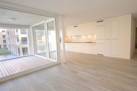 Luminous 3.5-room apartment with view of the Biel Schüssinsel - Photo 2