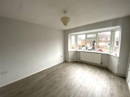 3 bedroom semi-detached house to rent - Photo 5