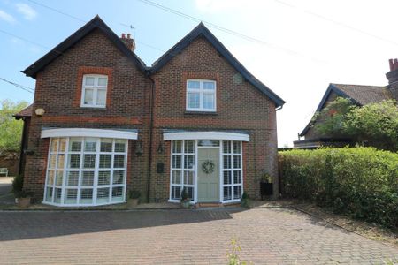 2 bedroom maisonette to rent - Photo 5