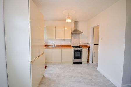 3 bed house to rent in Etal Lane, Westerhope, NE5 - Photo 2