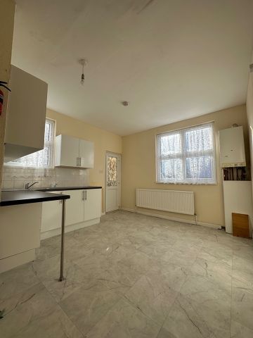 1 Bed Flat, Perth Road, N22 - Photo 2