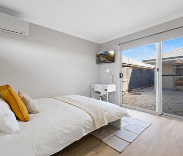 Ellenbrook - Photo 2