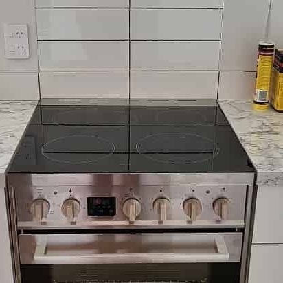 Newly Renovated Family Home in Central Paraparaumu - Photo 1