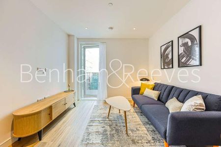 Samara Drive, Southall, UB1 - Photo 3