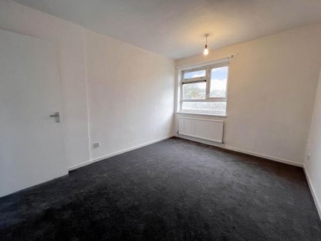 4 bedroom terraced house to rent - Photo 3